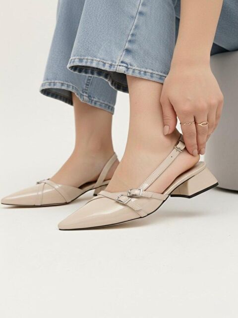 marinarosse Kadın Beatris Bej Çift Bantlı Sivri Burun Kısa Topuk Günlük Babet Klasik Ayakkabı - S000514218-19928