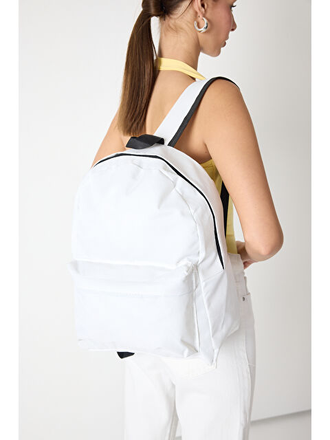 TONNY BLACK Unisex Beyaz Önü Fermuarlı İki Bölmeli Sırt Çantası - S000500336-20063