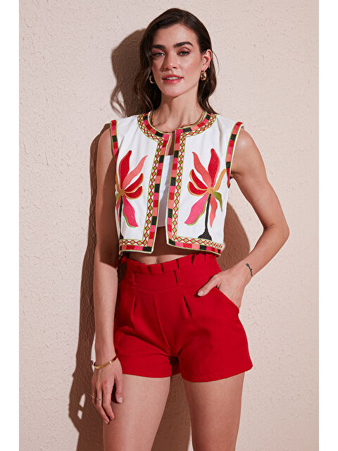 Lela Pamuklu Regular Fit Çiçekli Nakış İşlemeli Crop Yelek 676291 - S000346517-19965
