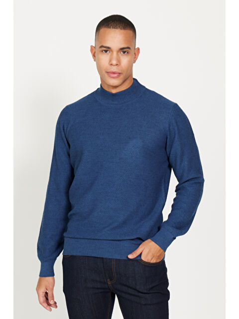 Altınyıldız Classics Erkek İndigo Standart Fit Normal Kesim Yarım Balıkçı Yaka Jakarlı Triko Kazak - S000403216-23093