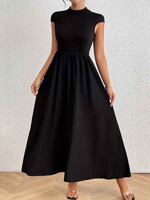 Jane's Kadın Kısa Kollu Yarı Balıkçı Yaka Viskon Elbise