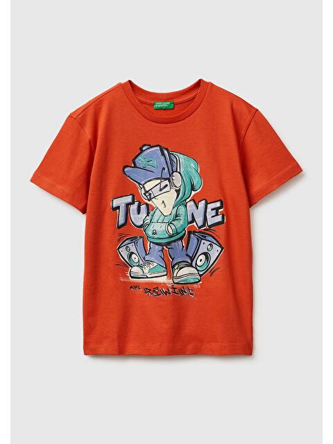 United Colors Of Benetton Erkek Çocuk Kırmızı Tema Baskılı Rahat Kalıp Bisiklet Yaka T-Shirt