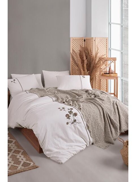 Çeyiz Diyarı Vera 7 Parça %100 Pamuk Çift Kişilik Pikeli Nevresim Takımı Vizon - S000494916-26429