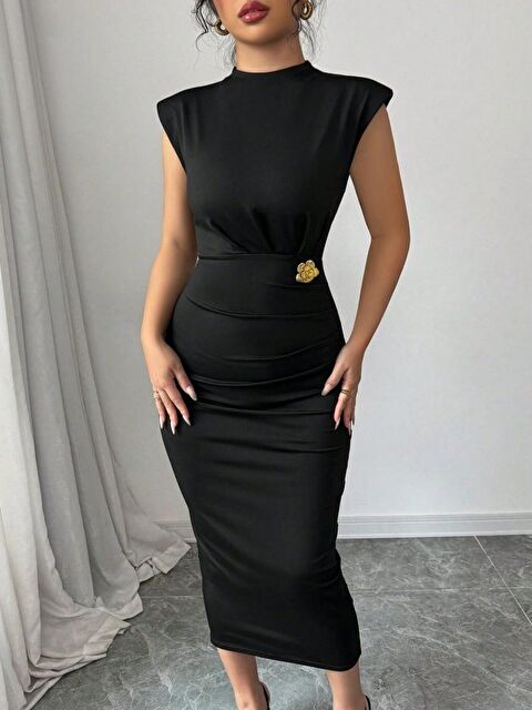 Jane's Kadın Yarı Balıkçı Yaka Kısa Kollu çicek Aksesuar Detaylı Midi Dalgıç Elbise