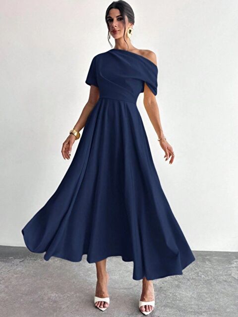 Jane's Kadın Omuzdan Açık Kısa Kollu Omuzdan Pileli Uzun Janjan Krep Elbise