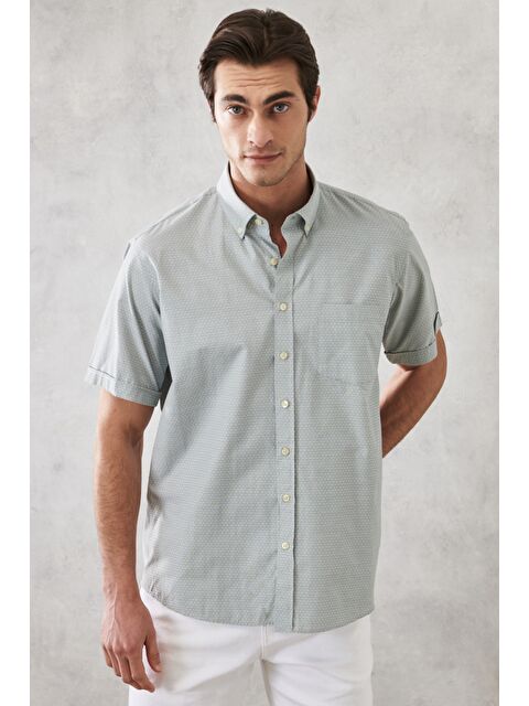 Altınyıldız Classics Erkek Haki Comfort Fit Rahat Kesim Düğmeli Yaka Armürlü Gömlek