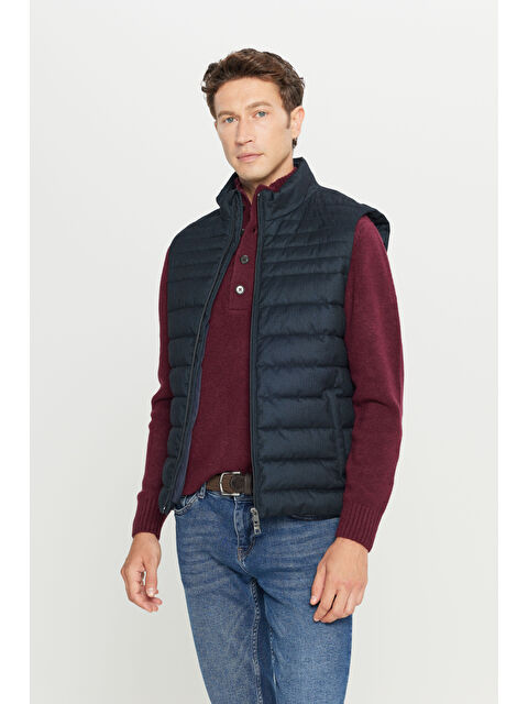 Altınyıldız Classics Erkek Lacivert Standart Fit Normal Kesim Dik Yaka Yan Cepli Çizgili Casual Yelek