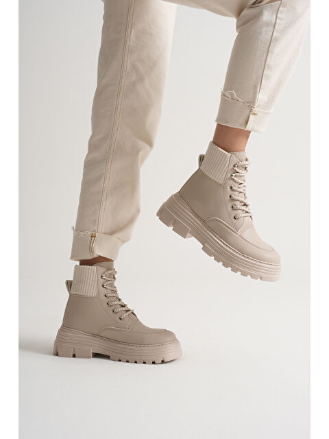 TONNY BLACK Kadın Bej Kalın EVA Taban Boğazı Lastikli Bağcıklı Bot - S000493932-19928