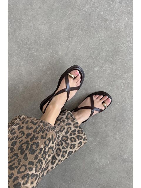 Straswans Puket Kadın Parmak Arası Deri Sandalet Kahve - S000513378-19413