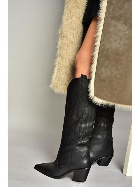 Fox Shoes T2677652 Siyah Kadın Çizme - S000298390-19351