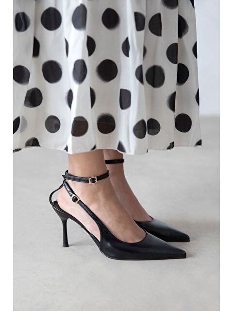 Straswans Mila Kadın Topuklu Kırışık Deri Ayakkabı Siyah