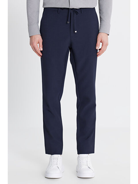 Altınyıldız Classics Erkek Lacivert Slim Fit Beli Bağlamalı Gofre Desenli Yan Cepli Casual Pantolon