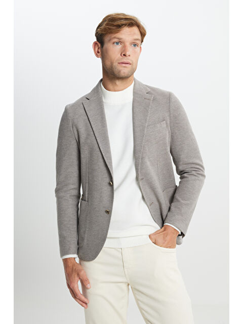 Altınyıldız Classics Erkek Açık Kahve Slim Fit Dar Kesim Mono Yaka Armürlü Torba Cepli Ceket