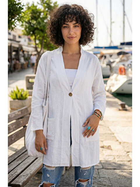 Chiccy Beyaz Kimono Yaka 3/4 Kol Düğmeli Çift Cepli Casual Flamlı Pamuklu Kumaş Dokuma Ceket 85 60