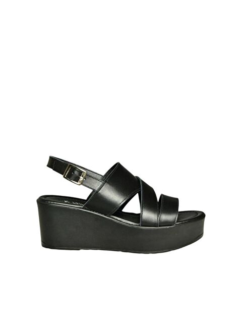 Fox Shoes Siyah Kadın Dolgu Topuklu Ayakkabı U5557502 - S000401176-19351