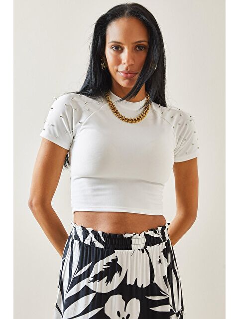 Xhan Beyaz Boncuk İşlemeli Yarım Balıkçı Yaka Crop Bluz 5YXK2-48253-01 - S000161995-20063