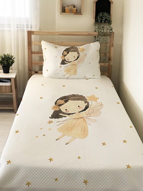 Evmila Melek Kız Desenli Soft Baskılı Tek Kişilik 150x220 Cm Pike - S000125435-23173