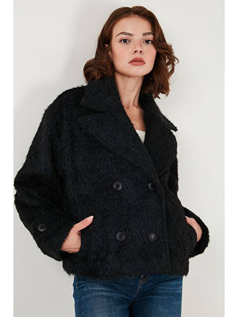 Lela Oversize Kruvaze Yaka Yumuşak Tüylü Düğmeli Astarlı Mont 6839659 - S000485301-19351