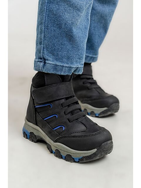 Mnpc Erkek Çocuk Siyah Hakiki Deri Anatomik Günlük Bot - S000447418-19351