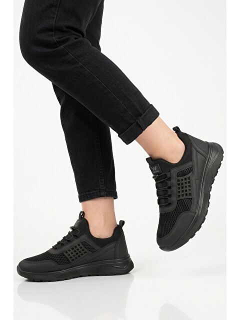 Walkway Siyah Fileli Hafif Esnek Kilit Bağcıklı Unisex Spor Ayakkabı Motano G
