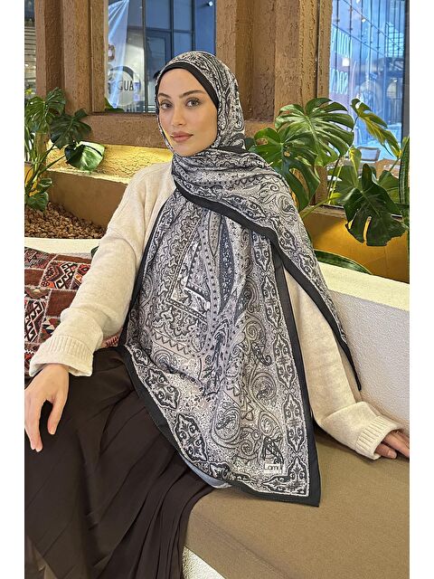 Lamelif Retro Desen Soft Şal Siyah - S000529592-19351