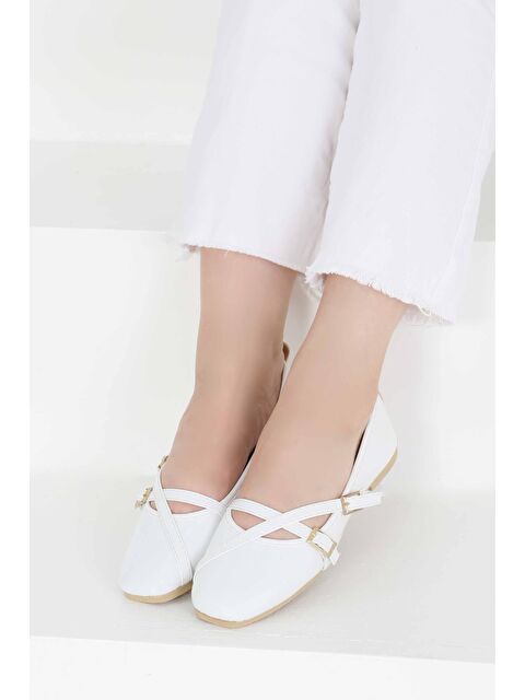 Tofisa Kadın Beyaz Çapraz Rugan Babet - 27398 - S000425691-20063