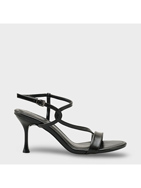 Capone Outfitters Corilla Yuvarlak Burunlu Orta Topuklu Bilekten Bantlı Kadın Ayakkabı - S000530369-19351