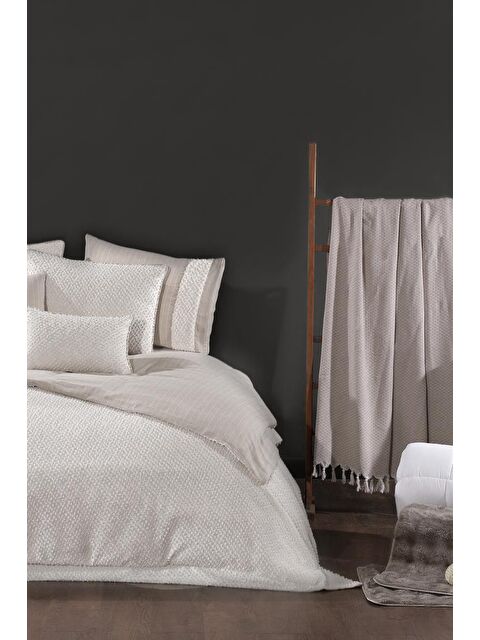 Çeyiz Diyarı Clara Lüks Comforter 13 Parça Çeyiz Seti Ekru - S000495052-19965