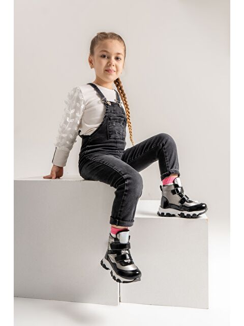 Mnpc Kız Çocuk Platin Hakiki Deri Suya Dayanıklı Anatomik Günlük Bot - S000447559-18105