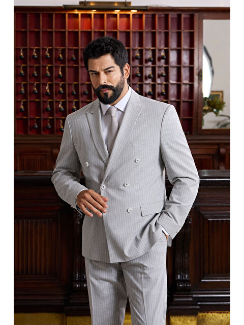 Altınyıldız Classics Erkek Açık Gri Ekstra Slim Fit Kırlangıç Yaka Çizgili Takım Elbise