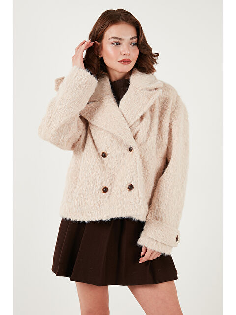 Lela Oversize Kruvaze Yaka Yumuşak Tüylü Düğmeli Astarlı Mont 6839659 - S000485301-19928