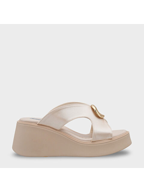 Capone Outfitters Zarla Taşlı Dolgu Topuk Günlük Kadın Terlik - S000513341-19928