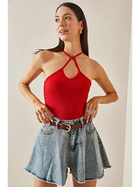 Xhan Kırmızı Asimetrik Yaka Biyeli Bluz 5YXK2-48760-04 - S000229767-20045