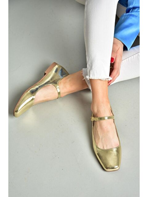 Fox Shoes S7262525 Altın Kadın Babet - S000151759-20076