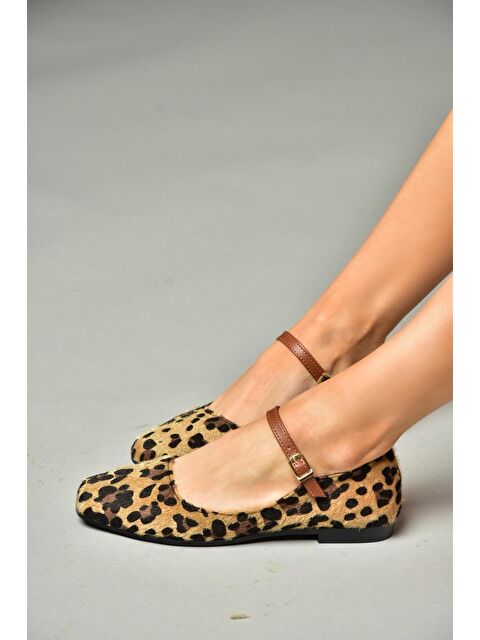 Fox Shoes S7262525 Leopar Kadın Babet