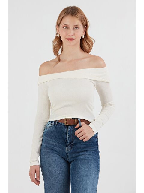 Fullamoda Bürümcük Kumaş Madonna Yaka Bluz - S000380835-19965