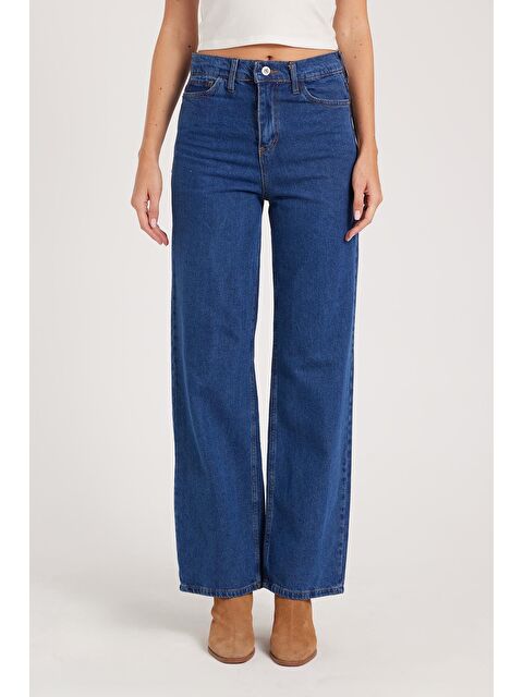 TUDORS Kadın Regular Fit Klasik Kesim Pamuklu Bol Paça Koyu Mavi Jean Pantolon - S000521825-19393