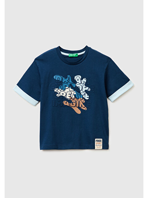 United Colors Of Benetton Erkek Çocuk Koyu Lacivert Etek Ucu Etiketli Baskılı Bisiklet Yaka T-Shirt