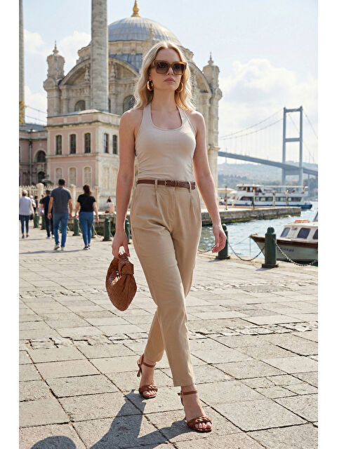 Lela Streç Pamuklu Regular Fit Yüksek Bel Düz Kısa Paça Kemerli Kadın Pantolon 668YP5335 - S000346499-29351