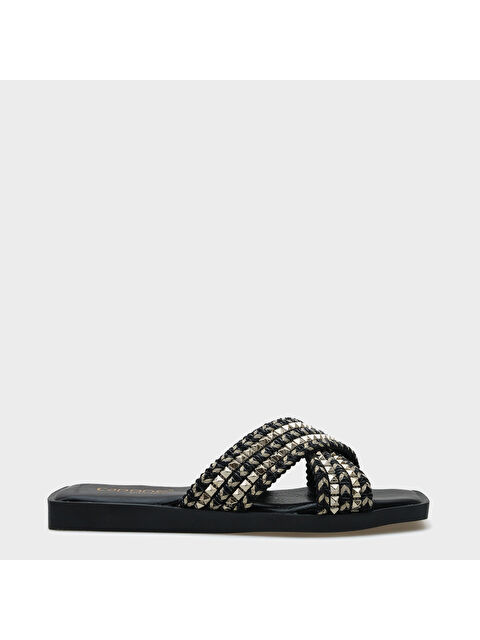 Capone Outfitters Kyla Düz Topuklu Küt Burunlu Metal Aksesuarlı Çapraz Bantlı Hasır Kadın Terlik - S000530376-1720