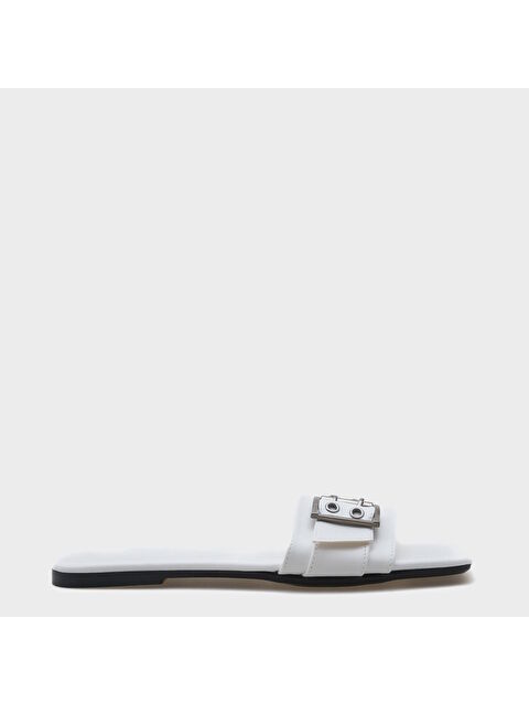 Capone Outfitters Katha Metal Tokalı Düz Topuklu Küt Burunlu Kadın Terlik - S000530377-20063