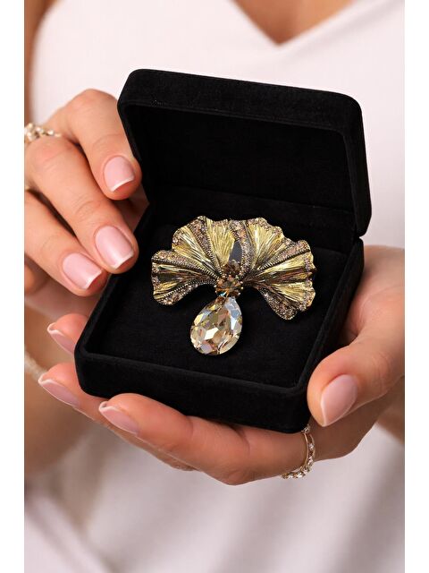 New Obsessions Vintage Taşlı Lotus Çiçeği Broş Yaka İğnesi - S000491509-18105