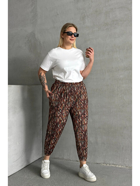 Stil Diva Büyük Beden Beli ve Paçası Lastikli Desenli Cepli Pantolon 74-77 - S000339322-19413