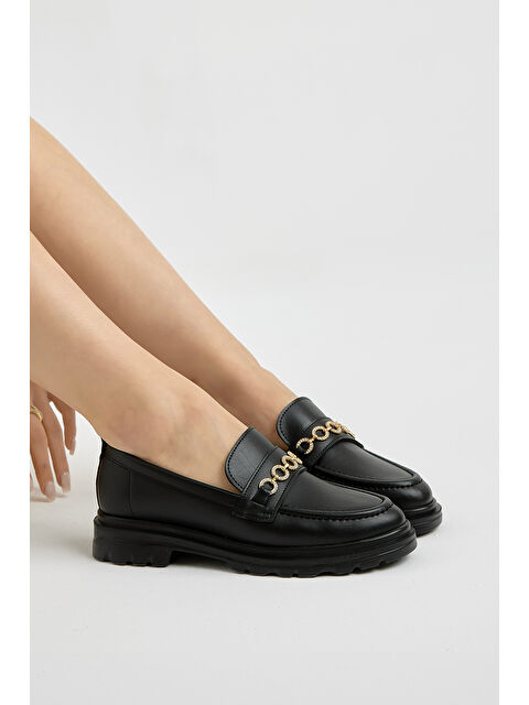 TONNY BLACK Kadın Siyah Cilt Kalın Poli Taban Zincir Aksesuarlı Günlük Loafer - S000493943-14430