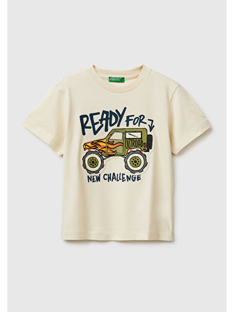 United Colors Of Benetton Erkek Çocuk Krem Baskılı Logo Etiketli Bisiklet Yaka Kısa Kollu T-Shirt