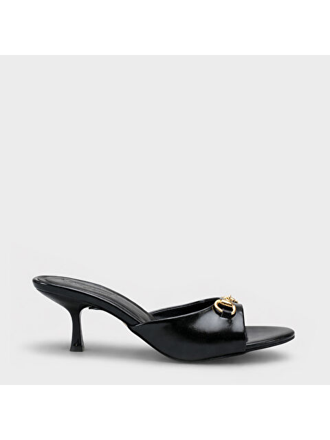 Capone Outfitters Irena Sivri Burunlu Metal Tokalı Orta Topuklu Kadın Terlik - S000530327-19351