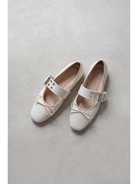 Straswans Faye Kadın Kemer Detay Deri Babet Bej