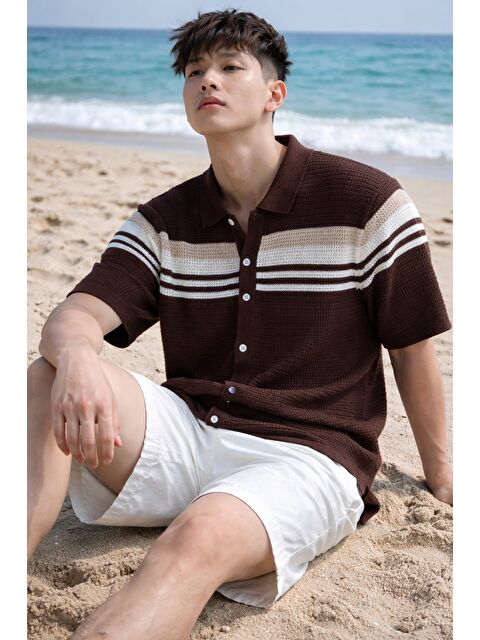 Tarz Cool Çizgili Erkek Triko Gömlek Yaka Hırka Yazlık Rahat Kesim