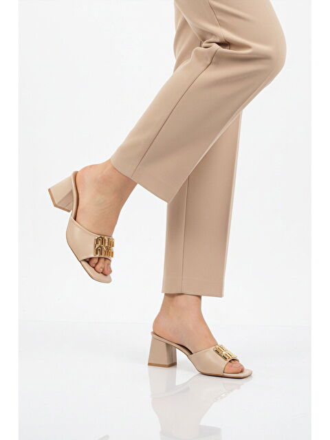 Ayakmod Bej Hafif Kadın Topuklu Terlik 467060 Z - S000515888-19928