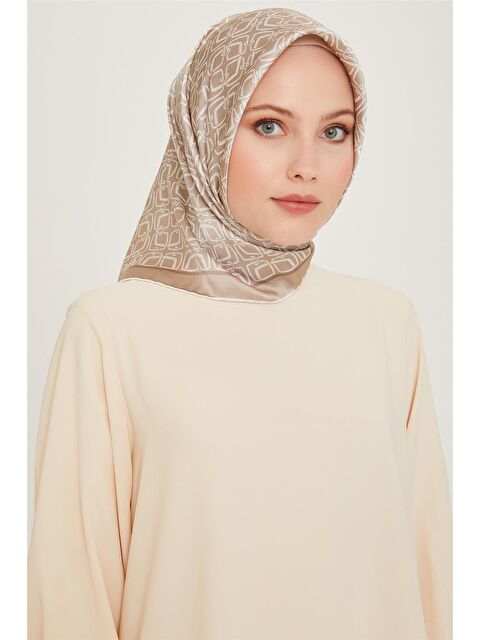 ARMİNE Klasik Desenli Sura Saf İpek Eşarp 9248D 80 80 - S000500399-19928